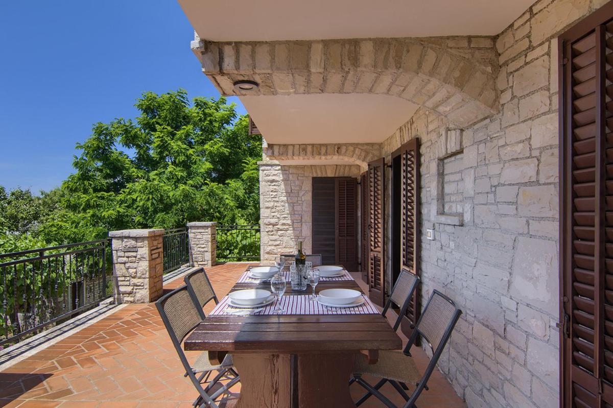 Holiday Home Kukurin Bale Exterior foto