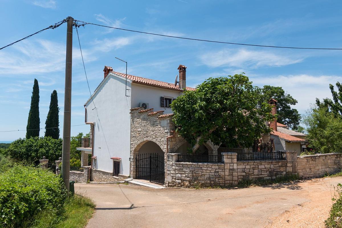 Holiday Home Kukurin Bale Exterior foto